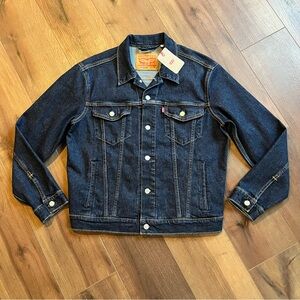 Levi’s Standard Trucker Denim Blue Jean Jacket Stretch Men’s Size Medium NWT